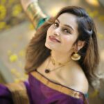 Shrutika Instagram – Yen Iniya tamizh puthandu nal vazhthukkal🙏
#tamilnewyear #tamizhputhandu #tamil #kpychampions #vijaytv #vijaytelevision #jewelry #saree #indianwear #traditionalwear
#wishes #prosperity #happynewyear #picoftheday #pictures #instagood #instagram #instapost