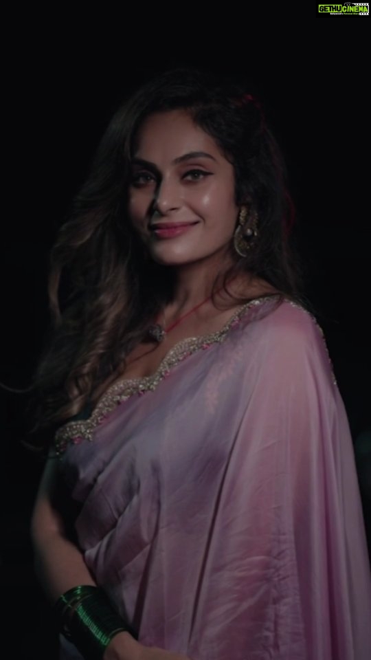 Shrutika Instagram - Reel @capture_crew_photo_graphy Saree @malarvikrambridalcouture Hair @vama_moirangthem Stylin & Makeup @shrutika_arjun #reels #reelsinstagram #instagram #tamil #instagood #instafashion #saree #indianwear