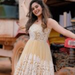 Shrutika Instagram – Thank u for this lovely attire!

Costume @styl_chennai 
Photography @sinty_boy
Postwork @shot_by_panneer
Hair @vama_moirangthem

#clothes #costume #yellow #love #spreadpositivity #happiness #insta #instagood #instafashion #instagram #instpic #picoftheday