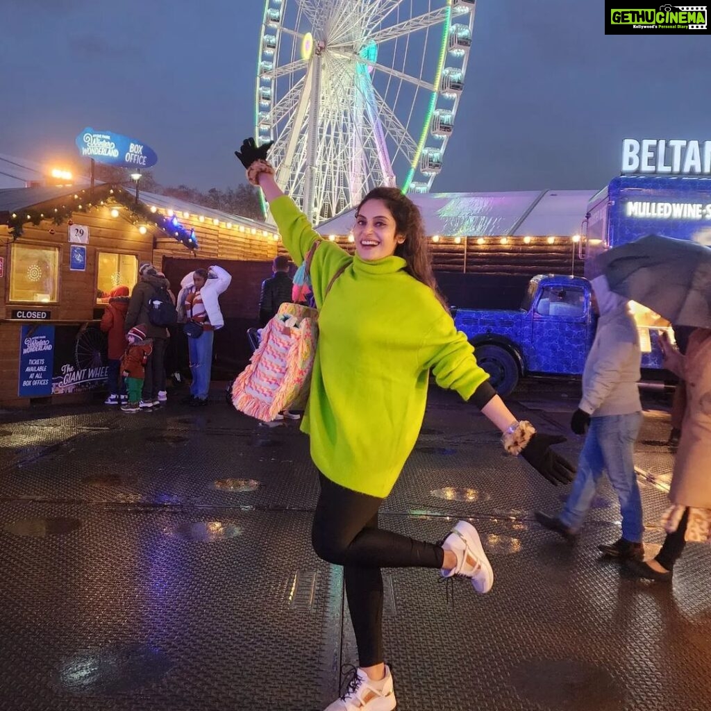 Shrutika Instagram - Winter in wonderland! #winter #london #makingmemories #themepark #jump #scream #live #laugh #enjoylife #instalike #instagram #pictures #post #spreadjoy #happy Winter Wonderland