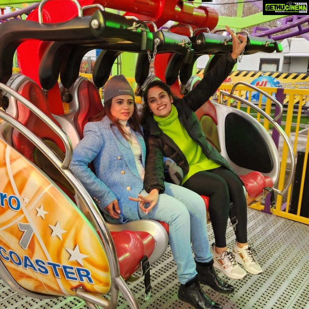 Shrutika Instagram - Winter in wonderland! #winter #london #makingmemories #themepark #jump #scream #live #laugh #enjoylife #instalike #instagram #pictures #post #spreadjoy #happy Winter Wonderland