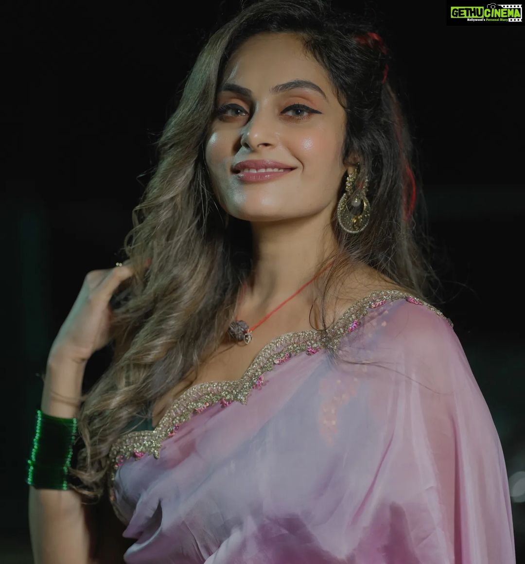Shrutika Instagram - Photography @capture_crew_photo_graphy Saree @malarvikrambridalcouture Hair @vama_moirangthem Styling and make up @shrutika_arjun #sareedraping #saree #sareelove #indianwear #ethinic #galata #galataawards #pose #pictureoftheday #smile😊 #spreadpositivity #spreadhappiness #insta #instagramers #meta #instafashion #instapicture