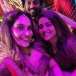 Shrutika Instagram – Had super fun shooting with this super duper fun team #startmusicreloaded
Ayudha Pooja spl!
#ayudhapooja #startmusic
#vijaytv #funpeople #funny #gameshow #tamil #realityshow #love #fun #entertainment #television #insta #instagram #instagood #instapicture #instafamily