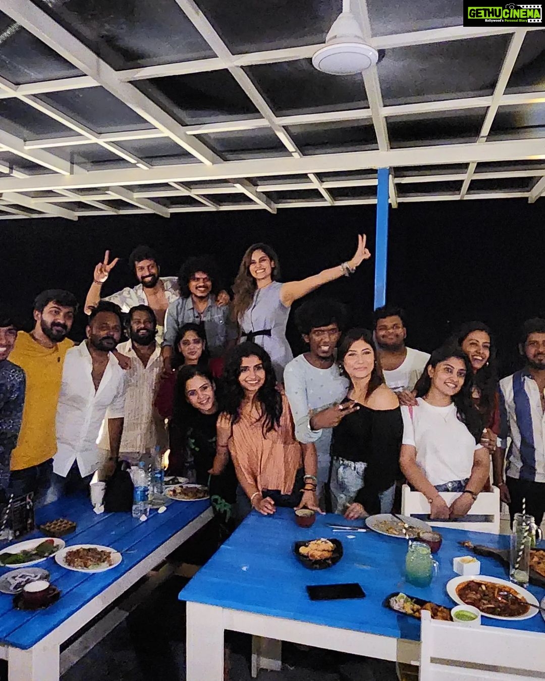 Shrutika Instagram - Best friends,who make me laugh and bring out the craziest of me, everytime I'm with them.. Friends for life! Thankful for so many lovely souls around me 🥰🥰🥰 #friendship #friends #friendsforlife #friendslikefamily #friendshipgoals #cwc #family #love #laugh #laughter #joy #spreadpositivity #spreadlove #insta #instagood #instapicture #instafamily #instagram Bay6 Ecr