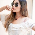 Shrutika Instagram - Pic courtesy @sinty_boy @shot_by_panneer #insta #instagood #instamood #instapicture #instagram #instafashion #dress #dressupday #smile #happiness #spreadpositivity #spreadjoy #shades #cool #calm #pose #smile #photooftheday #vijaytelevision #cwc19 #cookuwithcomali