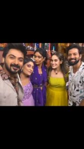 Shrutika Instagram - Thank u to whoever did this beautiful edit for us @darshan.fan_page 

We really don\'t know u personally but u have given us the best gift ...THIS REEL💗

All five of us were truly touched with this reel...so I thought y not post it on my profile and tag the person who made us smile by making this beautiful reel for us🥰😍🤩

Thank you

#cookuwithcomali3 #cwc #vijaytv #television #friendsforlife #realityshow #friendshipgoals #friends #buddies #instagood #instareels #instagram #reelsindia #reels #insta #love #spreadlove #spreadpositivity #spreadjoyandlove