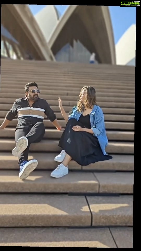 Shrutika Instagram - Any country I visit;exactly in a week's time I typically start feeling every lyric of this song in this reel! Typically indian by heart, soul ,flesh and blood! #sorgameendralum #australia #sydney #aussie #operahouse #operahousesydney #harbour #harbourbridge #harborbridge #indian #india #mycountry #indianfeel #chennai #chennaiponnu #sorgameendralum #ilayaraja #home #best #reelsinstagram #instagram #reels #illayaraja #illayarajasongs #instareels #instareelsindia❤️ #instagood #instadaily