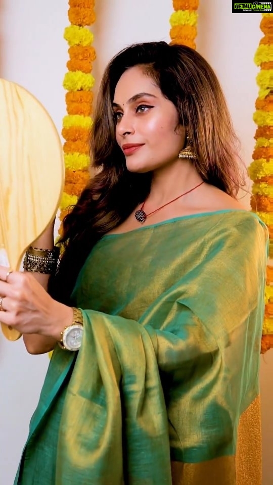 Shrutika Instagram - #AD | This year, I welcomed Pongal with Garnier Color Naturals Ultra Color! What I love the most about this hair color is that it contains NO Ammonia, nourishes your hair, gives intense color payoff and lasts upto 10 weeks. Isn’t it great? Not only that, it is visible even on dark hair! I found my perfect shade thanks to Garnier's Color Match Tool on their website. Colorful Hair For A Brighter You! @garnierindia #GarnierVTO #FoundMyShade #celebratewithcolor