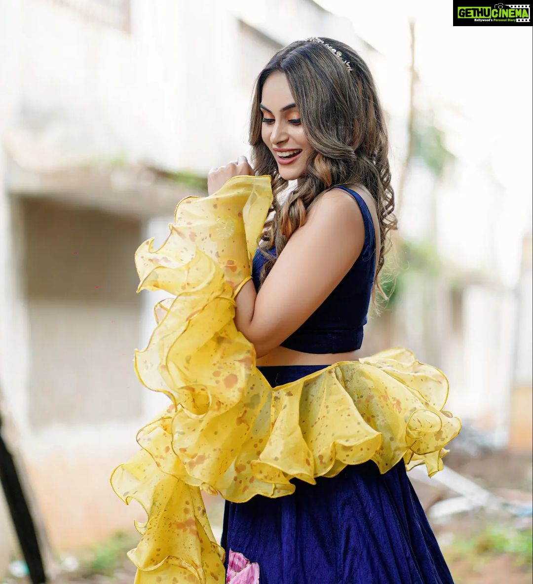 Shrutika Instagram - Colors of joy ! Spread Love.happiness.joy.posotivity! Costume: @malarvikrambridalcouture Photography: @sinty_boy Postwork :@shot_by_panneer Hair @vama_moirangthem Makeup @chisellemakeupandhair #pic #vijaytv #tamil #television #picture #colors #hues #love #positivevibes #spreadjoyandlove #spreadpositivity #live #laugh #happy #instagood #insta #instagram #instalike #instamood #india