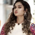 Shrutika Instagram - Photography @sinty_boy Postwork @shot_by_panneer Make up @artistrybyolivia Hair @vama_moirangthem Styling @shrutika_arjun #instagood #instalove #instagram #pictureoftheday #instapic #spreadpositivity #spreadlove #spreadjoy #picoftheday #lovelypeople #vijaytelevision #vijaytv #cwcseason3 #love #happiness #insta #instapic