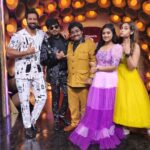 Shrutika Instagram - The loveliest cwc! The liveliest set ,with the most lovable fun people ever😍😍 Going to miss this big time! A show that has given me so many hearts to love so dearly from inside of the sets to the outside world. This phase of my life will always be remembered,most cherished .These 6 months have been a golden patch of my life with people who have a golden heart 💛 Love u all so dearly..and will miss this big time! #cookuwithcomali3 #vijaytelevision #vijaytv #tamil #television #endofseason #lovelypeople #positivevibes #fun #laugh #joy #emotional #cwc3 #cwcseason3 #spreadpositivity #spreadlove #missyou #love #happy #happypeople #instagood #instalove #instagram #instalike #instapic #picoftheday #group #groupphoto #family #friendship EVP Film City