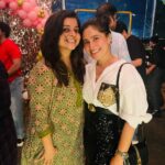Shubhaavi Choksey Instagram - Happy birthday @snehanamanandi I love you @dishaparmar @nakuulmehta @niveditabasu @ajay.nagrath @prakrutikasparsh & love you more @harshal_82 #birthday #celebration #love #blessed #🧿 Vice - Global Tapas Bar