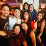 Shubhaavi Choksey Instagram - And we met finally 💃🏻💃🏻 @realhinakhan @iam_ejf @the_parthsamthaan @sahilanandofficial @itisariah @aakanshashukla0803 @shreya_nehal @vinitps @harshal_82 Missed you @poojabanerjeee #friends #kzk #blessed #2022
