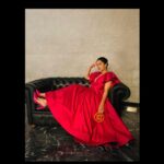 Shubhaavi Choksey Instagram - “I want people to see the dress, but focus on the woman” Vera Wang Styled by @jaferalimunshi Outfit customised by @shanelounen Makeup by @zaid_ars92 Hair by Farida Clicked by @ankurghatge_ & @monthakur91 I Love You for many things ❤️ #style #fashion #woman #2022