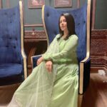 Shubhaavi Choksey Instagram - Those with Green colour personality tend to be perfectionistic, analytical, conceptual, cool, calm, inventive and logical. They seek knowledge and understanding as well as always looking for explanations and answers… 💄 @zaid_ars92 👗 @sacorina 📸 @snehanamanandi 😘 #badeacchelagtehain2 #nandinikapoor #2021