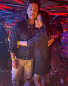 Shubhaavi Choksey Instagram - Happpppppppppy birthdayyyyyyy my darlingggggg sahiluuuuuuu…. 
I love you just a little 🤣🤣 @sahilanandofficial #brotherfromanothermother #birthday #2022
