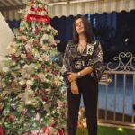 Shubhaavi Choksey Instagram - Poised to Attitude to Crazy: Yeah that’s me 😉 Thank you for clicking these Eriiiiii ❤️….. #aboutlastnight #christmas #2021