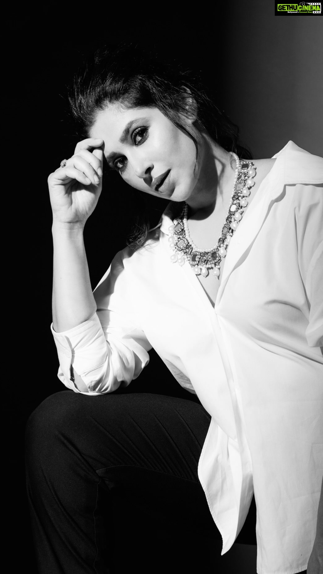 Shubhaavi Choksey Instagram - Video shot , edited and conceptualised by @shotbyrohitdey #experiment #photoshoot #blackandwhite #2023