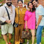 Shubhaavi Choksey Instagram - Love and Friendship @monthakur91 @jaferalimunshi @shanelounen ❤️ #friendhip #love #pure #gratitude
