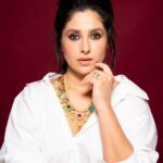 Shubhaavi Choksey Instagram - “ Learning how to be still , to really be still and let life happen - That stillness becomes radiance “ Morgan Freeman Photography by @shotbyrohitdey PR managed by @oceanmediapr #radiance #innerpeace #style #me #2023