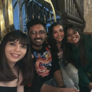 Shweta Basu Prasad Instagram - Lucky are those, who have friends ❤️
.
.
11.1.2023 #birthday