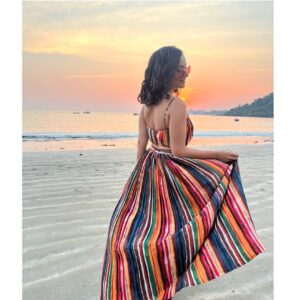 Shweta Basu Prasad Instagram - Beach waves. Beach and waves For INDIA LOCKDOWN premiere at 53rd IFFI Goa. Hair @preefafernandes Managed and photographed by @iamwolfienair Wardrobe: personal . . . #indialockdown #53iffigoa #iffi #iffigoa #shwetabasuprasad Cidade de Goa - IHCL SeleQtions
