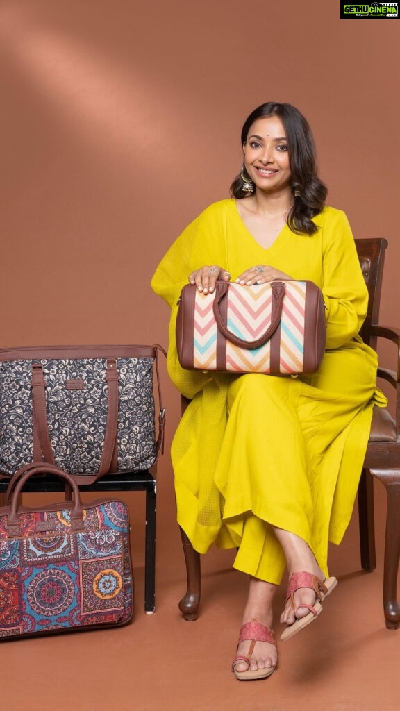 Shweta Basu Prasad Instagram - Zouk is Stylish, functional and Proudly Indian, For Every you! I play many characters in my life, and the one thing that remains constant and is by my side no matter what role I’m playing, is my Zouk Bag! Watch as I take you through the many roles I’ve played and show you which Zouk bag fits perfectly with each of my characters!🤍 Use my coupon code ’SHWETA15’ to avail a 15% discount on your next purchase! Hurry Shop now!🛍️ #ZoukBags #crueltyfree #vegan #handcrafted #authenticallyyou #indian #emotion #handcraftedwithlove #handicraft #handmade #proudlyindian #proudbuthumble #classic #footwear #shoes #bags #wallets #IndianClassic #NewLaunch #ProudlyIndian #UnapologeticallyIndia #CrueltyFree
