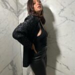 Shweta Basu Prasad Instagram - Mood: Jailhouse rock 🎶 Elvis Presley . #indialockdown promotions Style by @anokha_ann Jacket by @ksonchhatraa Assistant stylist @ajinkya_abraham Hair @khan_do_makeup Make up 🙋🏻‍♀️ Managed and photographed by @iamwolfienair . . #shwetabasuprasad JW Marriott Mumbai Juhu