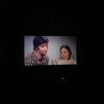 Shweta Basu Prasad Instagram - BIG B, BIG SCREEN! . Happy birthday Amitabh Bachchan sahab! Thank you for the movies ❤️ . Thank you @pvrcinemas_official and @filmheritagefoundation for this fantastic line up. It was a rare and an extremely special experience for cinema enthusiasts to sit with other cinema enthusiasts and AB fans watching, cheering, whistling, dancing to these iconic movies. . Also… I was named after his daughter :) . #amitabhbachchan #happybirthdayamitabhbachchan #filmheritagefoundation #bachchanbacktothebeginning #amitabhbachchan80 . #jayabhaduri #mili #hrishikeshmukherjee #sdburman #kishorekumar #mdrafi #latamangeshkar #salimjaved #yashchopra #deewar CINEMA