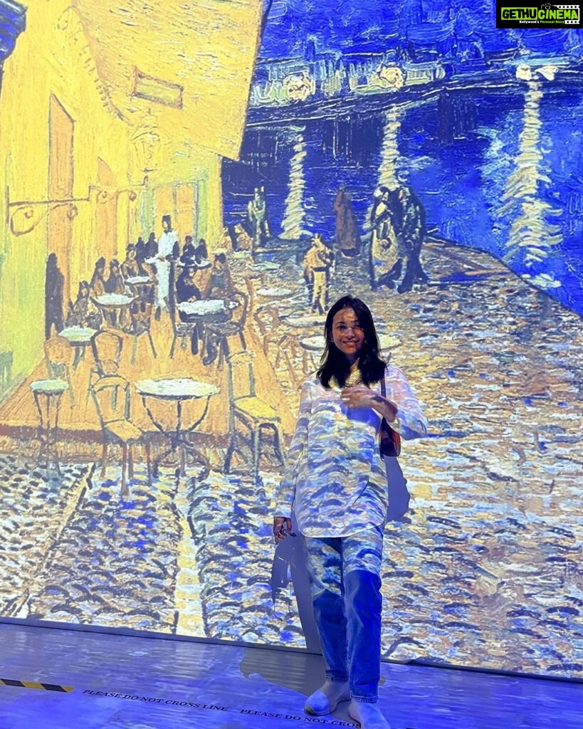 Shweta Basu Prasad Instagram - “What would life be, if we had no courage to attempt anything?” - Vincent Van Gogh . . #vincentvangogh #art #mumbai Vincent van Gogh