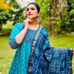 Shweta Menon Instagram – #shwethamenon 
Stylist : @tharunya_vk
Wardrobe: @byhand.in
Accessories: @accessorize_with_ruhnaal
Nails by : @_nail_on_sale_
MUA : @sijanmakeupartist