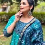 Shweta Menon Instagram – #shwethamenon 
Stylist : @tharunya_vk
Wardrobe: @byhand.in
Accessories: @accessorize_with_ruhnaal
Nails by : @_nail_on_sale_
MUA : @sijanmakeupartist
