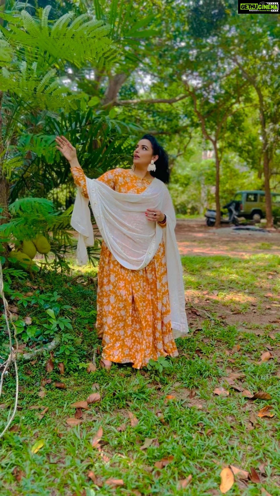 Shweta Menon Instagram - Stylist: @tharunya_vk Wardrobe: @houseofemkay Accessories: @kaya_online_ MUA : @avinash_s_chetia Shots : @akhil_photography_tvm Nails by : @_nail_on_sale_