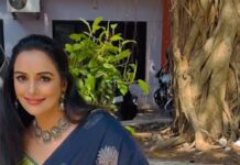Shweta Menon Instagram - Happy Vishu everyone 🌸 Stylist : @tharunya_vk Make up: @avinash_s_chetia Outfit : @raimes_designerboutique Jewellery: @vybhadesignerstudio @_javahari_