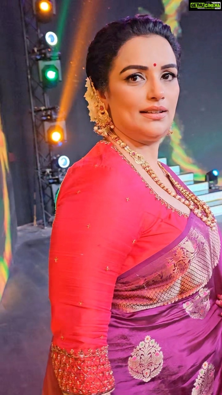 Shweta Menon Instagram - Stylist : @tharunya_vk Wardrobe : @jasofashions Accessories: @planetjewel MUA : @sijanmakeupartist