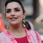 Shweta Menon Instagram - To the wonder woman @shwetha_menon #womensday #pallimanimovie #swethamenon #women #womenempowerment #pallimani