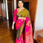 Shweta Menon Instagram - Morning 🌞Inauguration Time From Calicut Makeup Up For My Sweet Sister 💝💝💝 Actress @shwetha_menon Makeup artist @avinash_s_chetia @sonybaby156 Outfit @vybhadesignerstudio Jewellery @kaya_online_ Stylist @tharunya_vk 💃💃💅💅💋💋💄💄❤️❤️🌹🌹💞💖💖💕💕💝💝💗💗💓💓😘😘🥰🥰😍😍👰‍♀️👰‍♀️🧿🧿🌾🌾🙏🙏🛕🛕 Calicut City, Kerala;