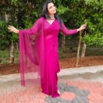Shweta Menon Instagram – What A Beauti ………..
I Always Love To Work With U My Sweet Sister 
Actress @shwetha_menon 
Makeup Artist @avinash_s_chetia 
@sonybaby156 
💃💃💅💅💄💄💋💋💝💝💞💞💗💗💕💕💓💓💖💖😘😘🥰🥰😍😍🌹🌹❤️❤️🧿🧿🙏🙏
Makeup and Hair style………
Working Time……….
Shooting Is Going On………… Ernakulam City, Kerala