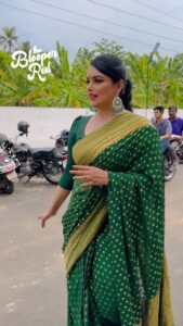 Shweta Menon Instagram - #ShwethaMenon #bloopers 

MUA @avinash_s_chetia @sonybaby156