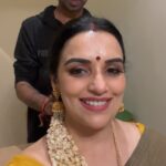 Shweta Menon Instagram - So happy and grateful to work with you @shwetha_menon chechi 😍❤️ . . . . #shwethamenon #shwethamenonofficial #indianactress #indianfilmindustry #traditionalwear #mukeshmuralimakeover #mukeshmuralimakeup #celebrityamkeupartist #boi