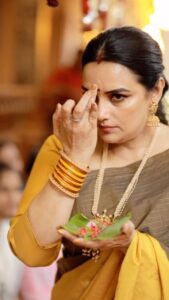 Shweta Menon Instagram - @shwetha_menon 

MUA @mukeshmuralimakeover 

Stylist @sanliya_sabu

Jewellery :@anokhi_priyakishore

Camera @sajanpanoor