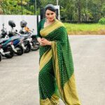 Shweta Menon Instagram - Asianet shooting with my sweet sister …………… Makeup & hairstyle………… Actress @shwetha_menon Makeup artist @avinash_s_chetia @sonybaby156 💃💃💅💅💄💋💋🌹🌹❤️❤️🥰🥰😍😍😘😘💓💓💞💞💝💝💖💖💗💗💕💕🌞🌞🛕🛕🙏🙏🧿🧿 Cochin Eranakulam Kerala India