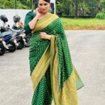 Shweta Menon Instagram - Asianet shooting with my sweet sister …………… Makeup & hairstyle………… Actress @shwetha_menon Makeup artist @avinash_s_chetia @sonybaby156 💃💃💅💅💄💋💋🌹🌹❤️❤️🥰🥰😍😍😘😘💓💓💞💞💝💝💖💖💗💗💕💕🌞🌞🛕🛕🙏🙏🧿🧿 Cochin Eranakulam Kerala India