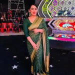 Shweta Menon Instagram - Asianet shooting with my sister…….. Makeup & Hairstyle………. Actress @shwetha_menon Makeup Artist @avinash_s_chetia @sonybaby156 💄💄💋💋💅💅💃💃🥰🥰😍😍😘😘❤️❤️🌹🌹💞💞💕💕💓💓💗💗💖💗💝💝🧿🧿 Ernakulam City, Kerala