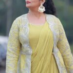 Shweta Menon Instagram - Stylist: @tharunya_vk Outfit : @ladies_planet_ @noushad__ladiesplanet MUA : @avinash_s_chetia Accessories: @seeruscollections Shots : @3leaf_photography