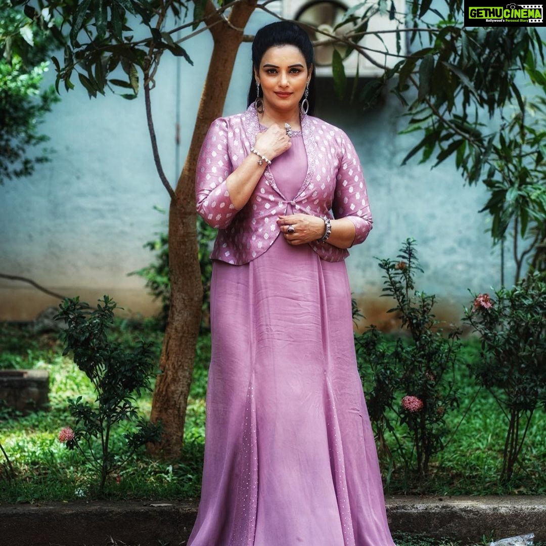 Shweta Menon Instagram - Stylist: @tharunya_vk Wardrobe: @teresadesigners Accessories : @magmatvm MUA : @nagesh_makeupartist Shots : @akhilprasob