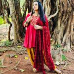 Shweta Menon Instagram - Stylist: @tharunya_vk Wardrobe: @houseofemkay Accessories : @happybeam.in MUA : @sijanmakeupartist Nails by : @_nail_on_sale_