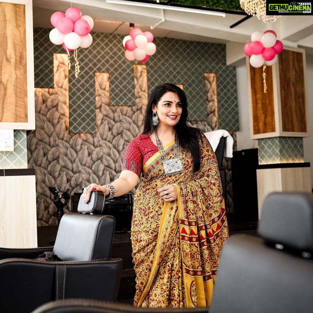 Shweta Menon Instagram - Stylist: @tharunya_vk Wardrobe: @byhand.in Accessories : @seeruscollections MUA : @avinash_s_chetia Shots : @the_dclick Nails by : @_nail_on_sale_