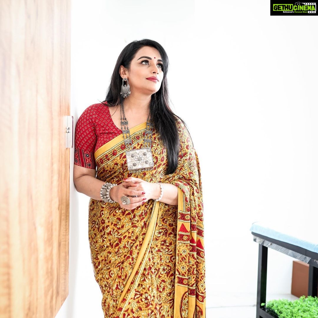 Shweta Menon Instagram - Stylist: @tharunya_vk Wardrobe: @byhand.in Accessories : @seeruscollections MUA : @avinash_s_chetia Shots : @the_dclick Nails by : @_nail_on_sale_