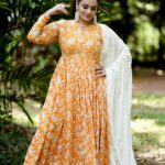 Shweta Menon Instagram - Stylist: @tharunya_vk Wardrobe: @houseofemkay Accessories: @kaya_online_ MUA : @avinash_s_chetia Shots : @akhil_photography_tvm Nails by : @_nail_on_sale_